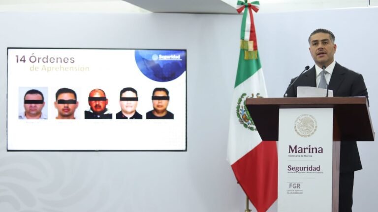 Golpe al huachicol fiscal: Sheinbaum y la detención de 14 implicados en aduanas