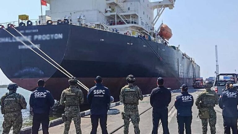 Golpe millonario al tráfico de combustible: Marinos, aduaneros y empresarios detenidos