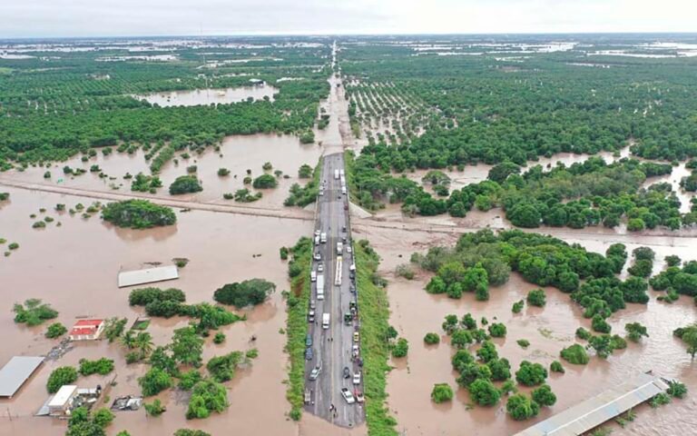 Lluvias torrenciales y sus estragos: Nayarit, en emergencia por inundaciones