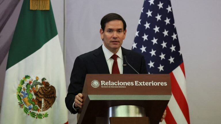 Marco Rubio en México defiende el derecho de Trump a eliminar embarcaciones con droga