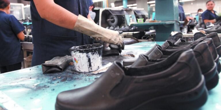 México impone cuotas compensatorias al calzado chino para defender industria nacional