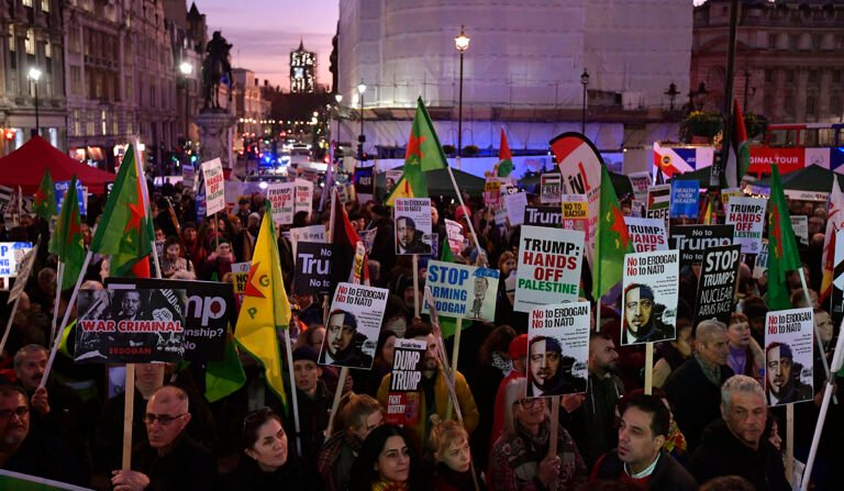 Miles de manifestantes se alzan en Londres contra la visita de estado de Donald Trump