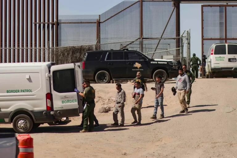 Patrulla Fronteriza de Estados Unidos alerta sobre el aumento de cruces irregulares mexicanos