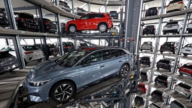 Renegociación del T-MEC impulsa venta de vehículos hacia un año récord en 2026