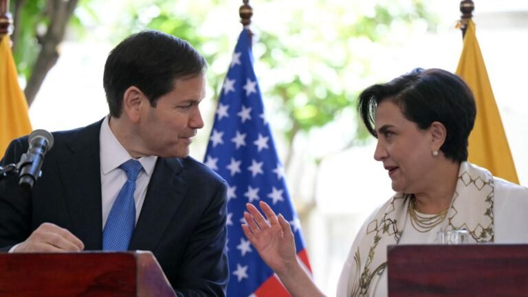 Rubio eleva tensión: Maduro, "fugitivo de la justicia estadunidense"