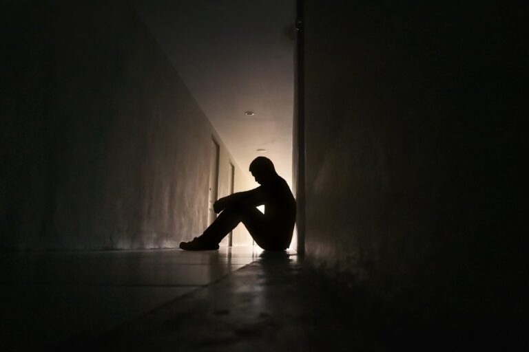 Tasa de suicidios en México 2024: La crisis silenciosa que persiste en el círculo rojo