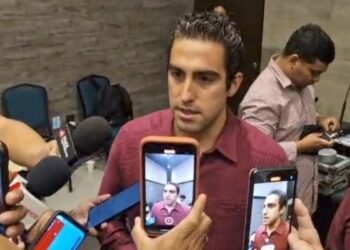 CUARTO MUELLE: Celebra “Gino” Segura revocación de permiso ambiental