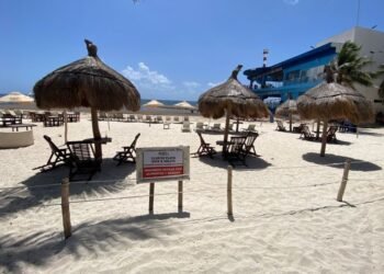 Se adueña restaurante Dick & Willys de playa en PDC