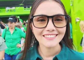 Proponen obligar a tiendas de mascotas a operar como centros de adopción