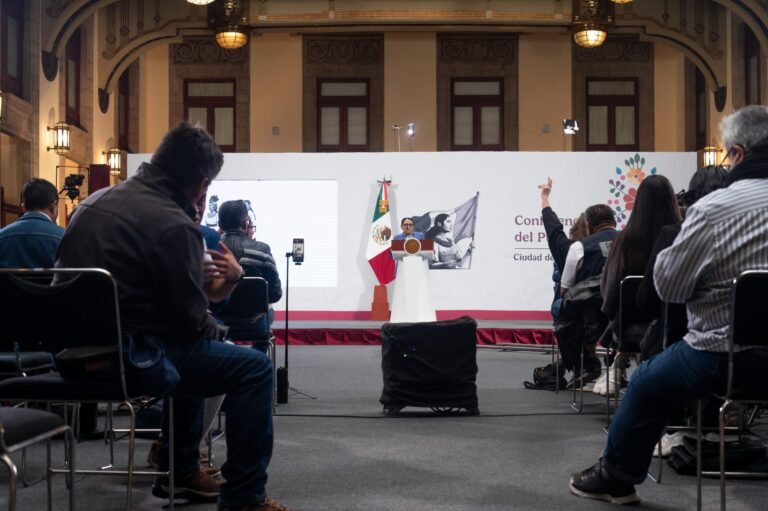 Cita de seguridad México-EU se concreta en territorio nacional tras cordial encuentro