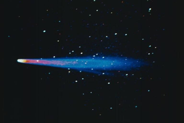 Cometa 3I/ATLAS: Misterios sin explicación y la cola que apunta al sol