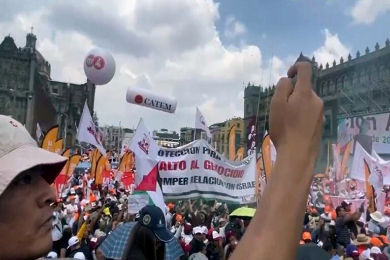 Demanda a Sheinbaum: activistas exigen romper relaciones con Israel en el Zócalo
