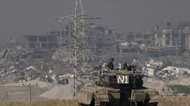Estados Unidos despliega 200 soldados en Israel para monitorear el alto el fuego en Gaza