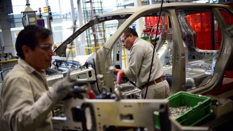 La industria automotriz mexicana rechaza acuerdos bilaterales y defiende el T-MEC