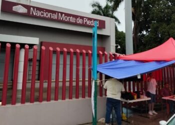SIGUEN SIN ACUERDOS: Se cumple casi un mes de huelga en Monte de Piedad