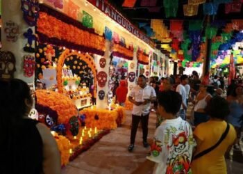 “Cocinan” el Hanal Pixán 2025 en Cancún