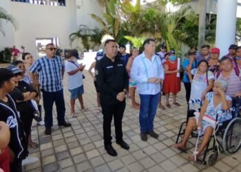 PLAYA DEL CARMEN: Garantizan certeza jurídica a colonos de Gloria Escondida