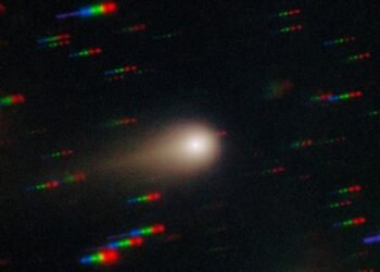 Registran anomalía en el cometa 3I/ATLAS: La NASA define su paso cerca de la Tierra