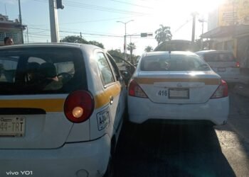 Acusan a taxista por amenazar y operar sin licencia en Chetumal