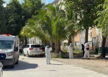 Enfrentamiento a balazos deja a un policía herido y 3 personas detenidas