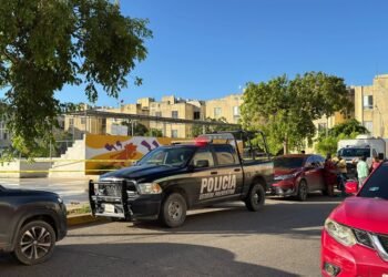 Ejecutan a hombre en cancha de fútbol de la R-251 de Cancún