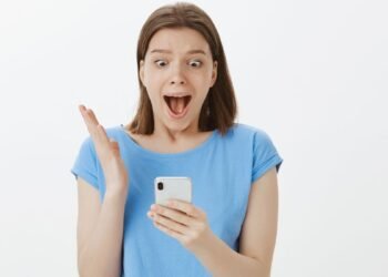 WhatsApp revoluciona perfiles: La nueva foto de portada y sus controles