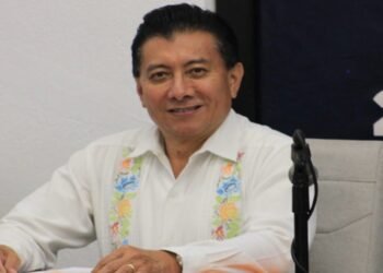 | ALTAVOZ | Ahora suena Chucho Pool para la gubernatura 3 Acusa Chucho Pool violaciones a la ley en plebiscito sobre aumento del transporte en Cancún