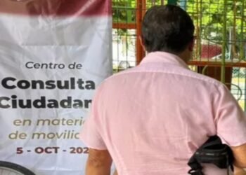 Regidor cuestiona propósito de la consulta ciudadana sobre transporte en Cancún