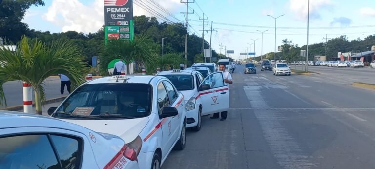 taxistas tulum tarifas, Imoveqroo quintana roo, turismo tulum 2025, sindicato tiburones del caribe, aeropuerto de tulum