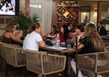 Registra Cancún ocupación de 75% en restaurantes durante el puente de Día de Muertos