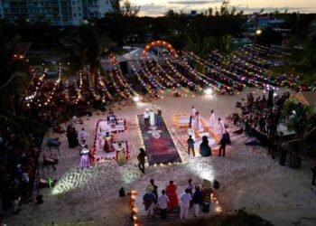 TRADICIÓN Y ORGULLO CULTURAL: Miles de cancunenses celebran el Janal Pixán