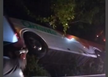 HAY VARIOS LESIONADOS: Vuelca autobús de pasajeros en el tramo Ideal-Nuevo Xcan (VIDEO)