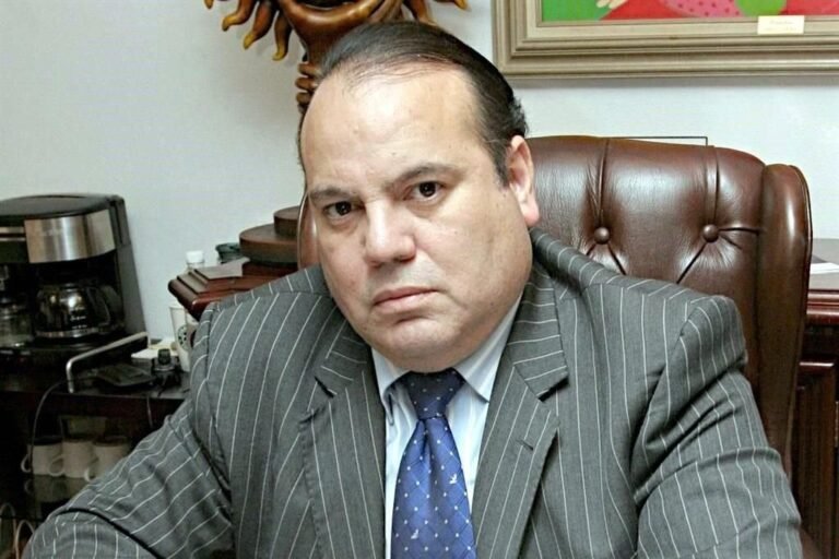 Cae el notario Ernesto Pérez Charles: Revocan patente por despojo y fraude en Nuevo León