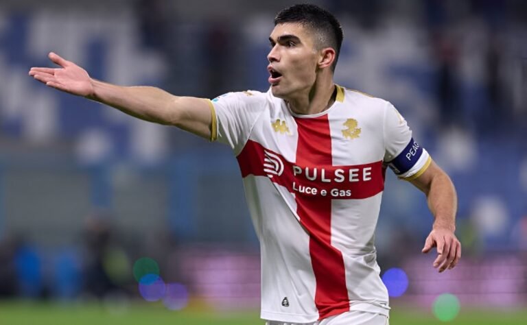 El agónico triunfo que da un respiro a Johan Vásquez y al Genoa en la Serie A