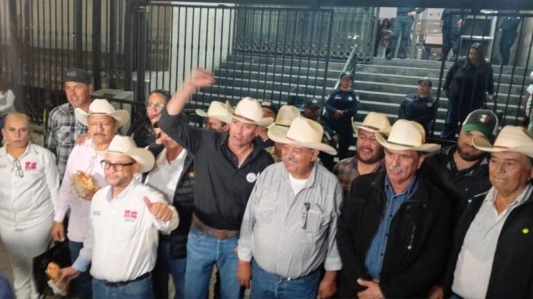 El gobierno de Claudia Sheinbaum, desafiado por los megabloqueos de transportistas y agricultores