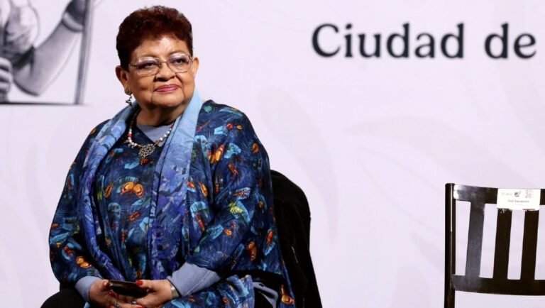 El manotazo de poder: El relevo FGR Ernestina Godoy y la nueva alineación en la 4T