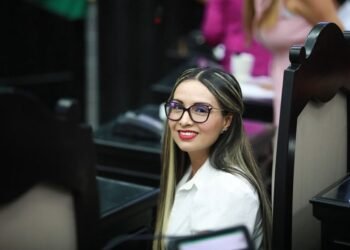 | ROMPEOLAS | La «estrategia» de la ocurrencia  en la bancada de Morena