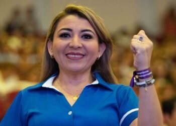 | ROMPEOLAS | Lluvia de encuestas: Ahora Reyna Tamayo está en el top 10