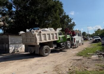 Clausuran tiraderos clandestinos en laguna Chacmuchuch y zonas aledañas