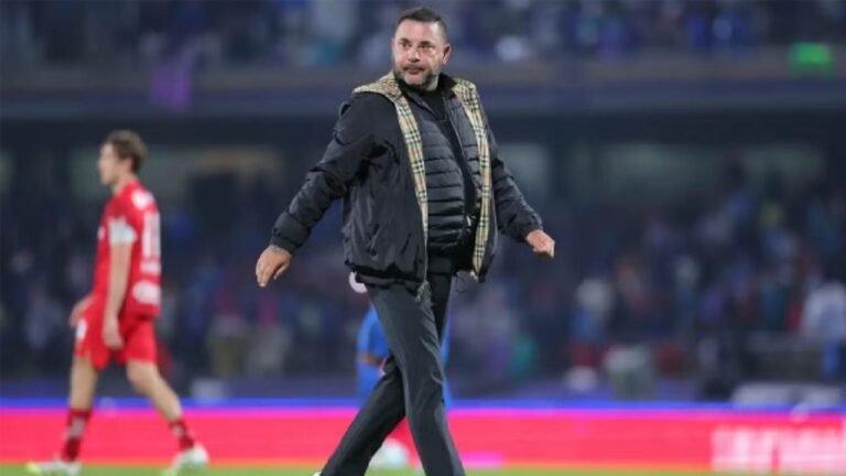 Choque de titanes en 'La Bombonera': Antonio Mohamed enfrenta a David Faitelson tras el bicampeonato