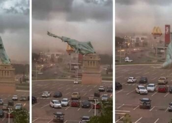Desplome y alerta: El colapso de la réplica de la Estatua de la Libertad en Brasil