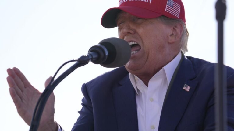 Donald Trump eleva su retórica antimigrante: "son basura"