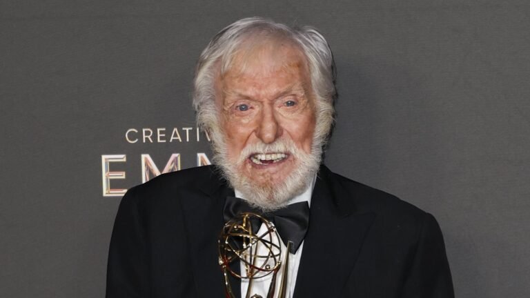 El centenario de Dick Van Dyke: Los 100 años de vitalidad que desafían a Hollywood