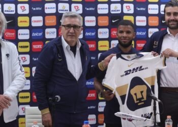 El debate detrás del refuerzo de pumas: ¿Vidriera o consolidación?