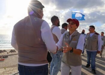 El liderazgo de Ana Paty Peralta en arenales certificados: Claves de las playas Blue Flag 2025
