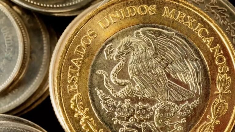 El peso mexicano toca mínimos de 17 meses: ¿Se detiene el recorte de la Fed?