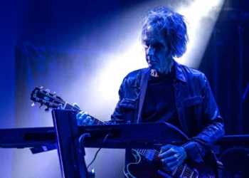El último acorde: la trágica muerte de Perry Bamonte, guitarrista esencial de The Cure