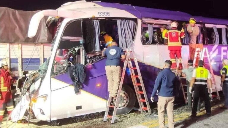 Fin de año trágico en Tamaulipas: choque de autobús deja dos muertos