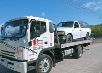 REGULAN COBROS: Frenan abusos de grúas en Playa del Carmen