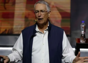 La SCJN detiene a Ricardo Salinas Pliego: el veto al registro de "azteca"